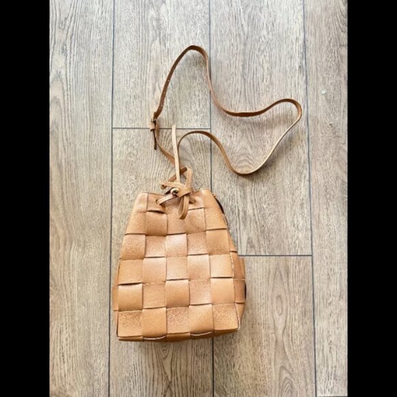 MANSUR GAVRIEL Upcycled Woven Mini Bucket - Caramel NWT - Picture 4 of 5